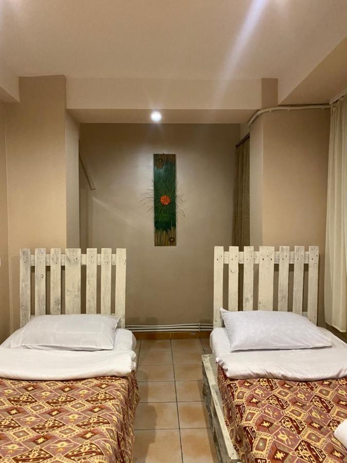 Mini Hostel N.Tigranyan 5 يريفان المظهر الخارجي الصورة